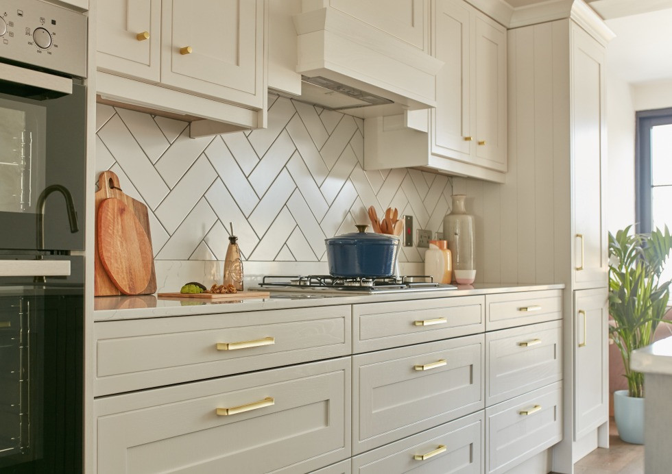 Hampton Kitchen Drawers and Appliances O Gradys Kitchen