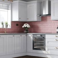 Close-up of corner in an Augusta White shaker-style kitchen