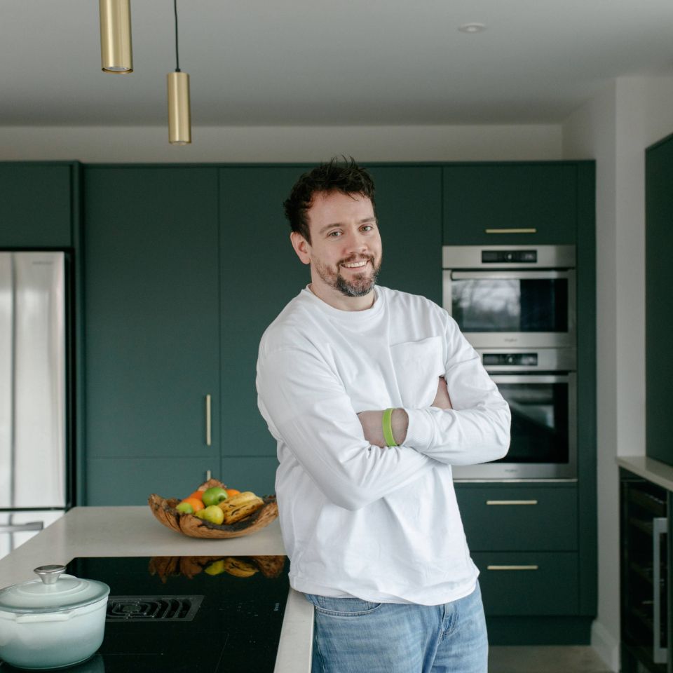 Darren Modica Forest Green kitchen Cash & Carry Kitchens Athlone Testimonial image