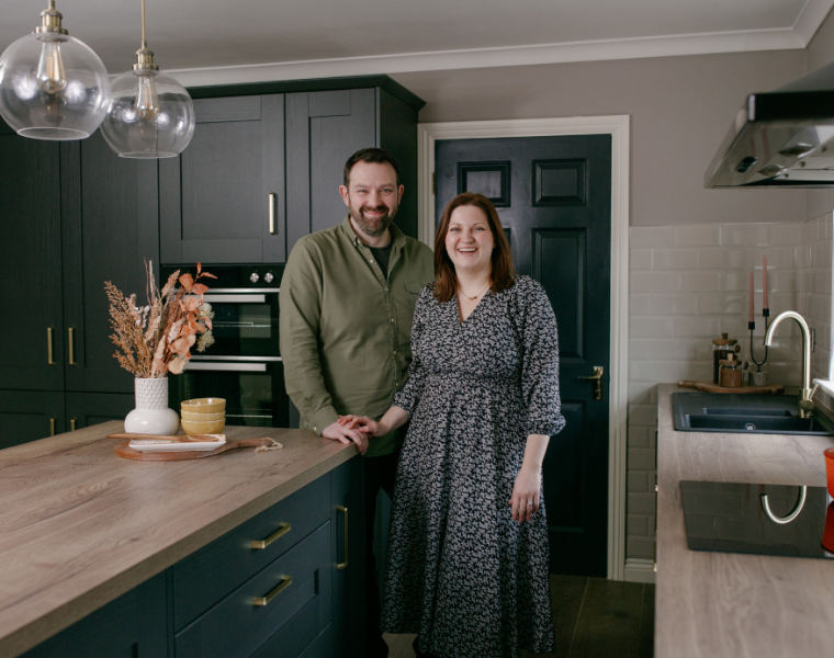 Laura and Damien Augusta Graphite Kitchen