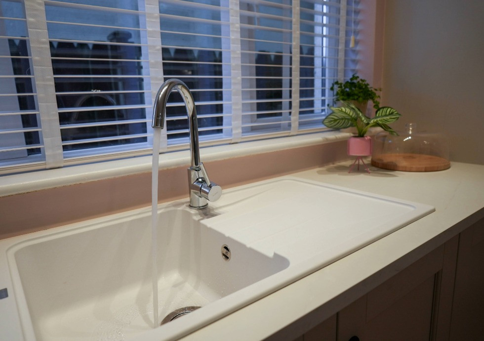 Karen and Will Home Rescue 2025 Mirano Sage Drimnagh studio shelves desktop