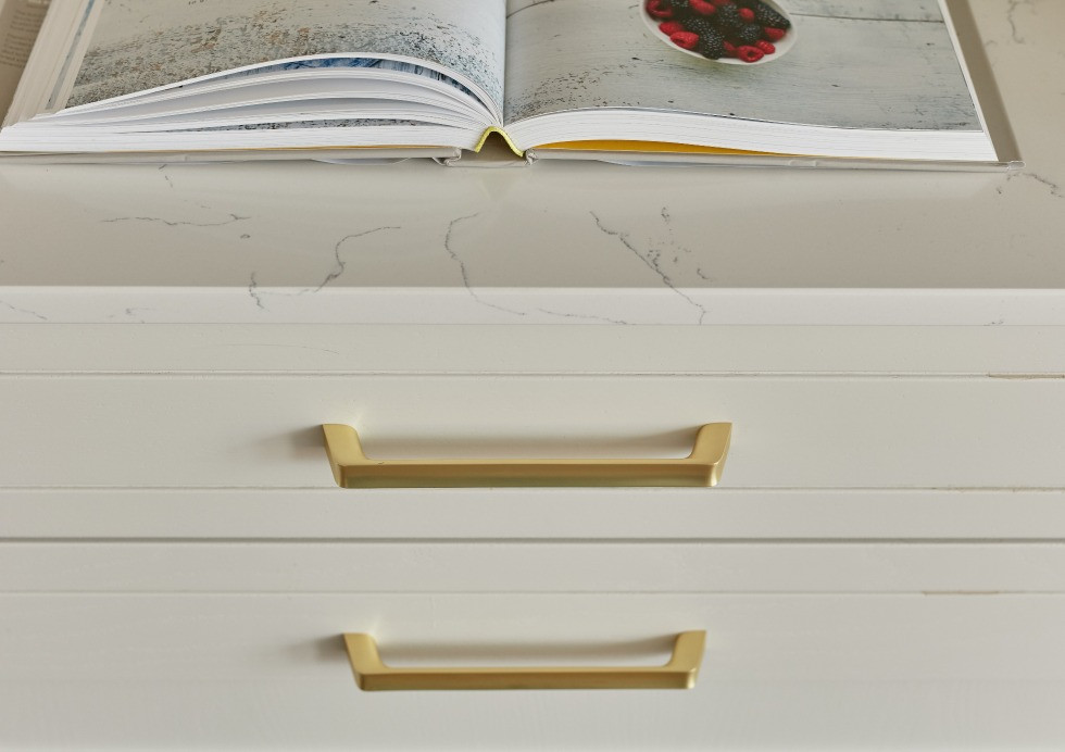 O Grady Hampton White Quartz Worktop with Brass Handles