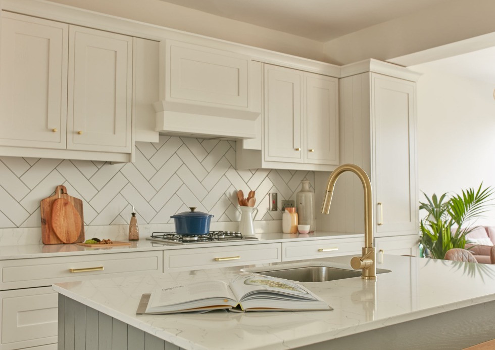 O Grady Two Tone Hampton Kitchen