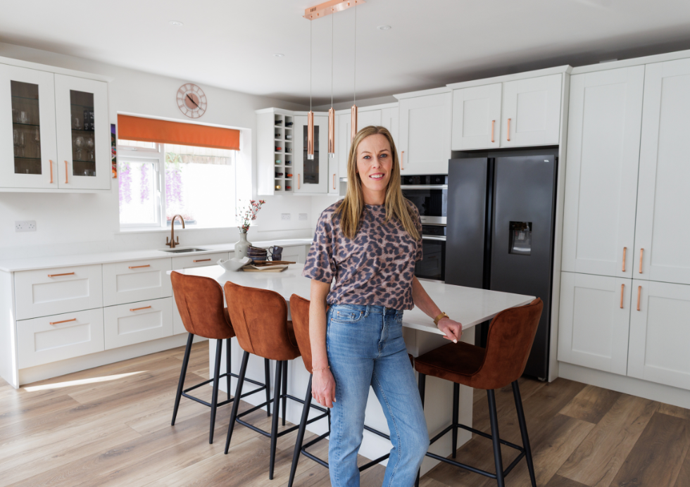 Eva Dublin Augusta White Kitchen Banner