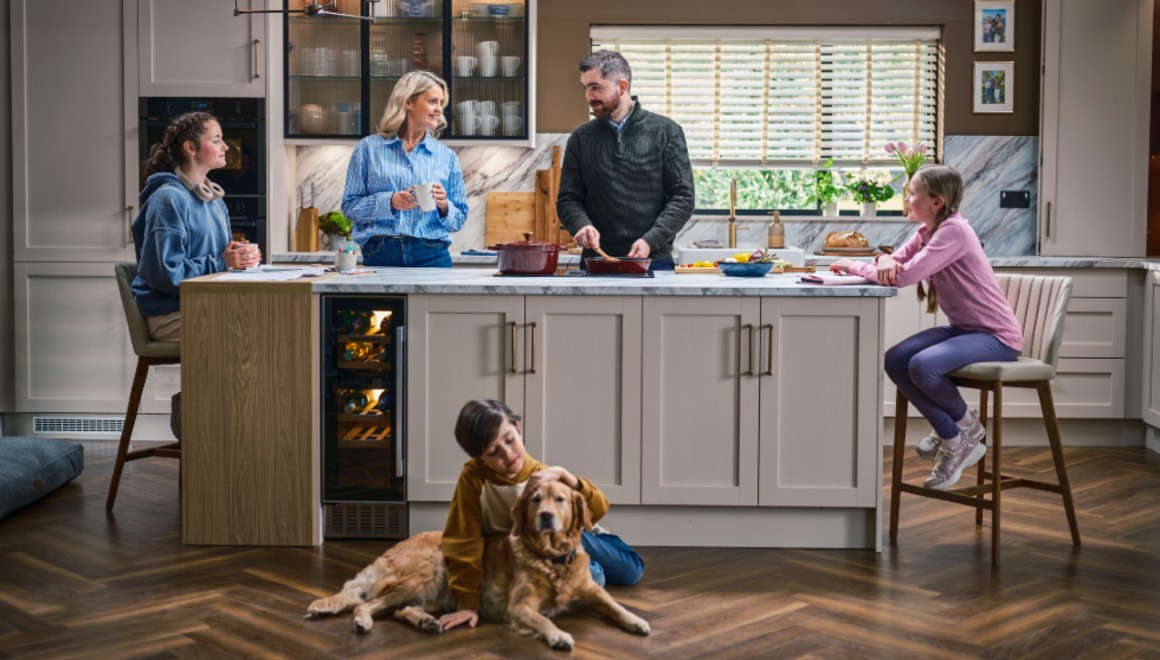 Family in Mirano Linen kitchen