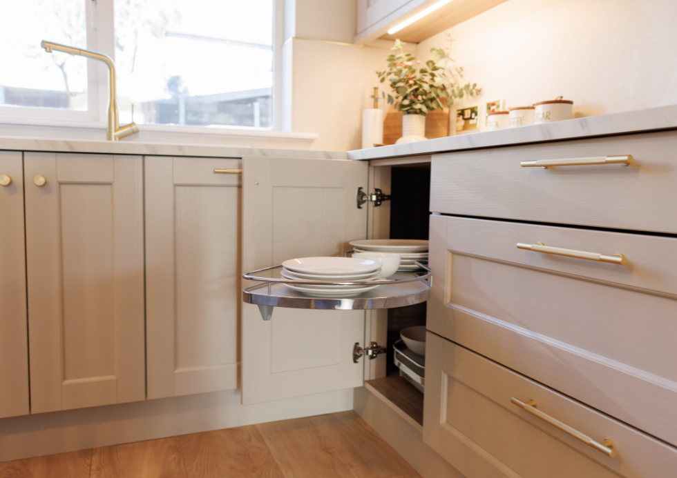 Le Mans Corner Storage - Dereham Taupe - Slaine