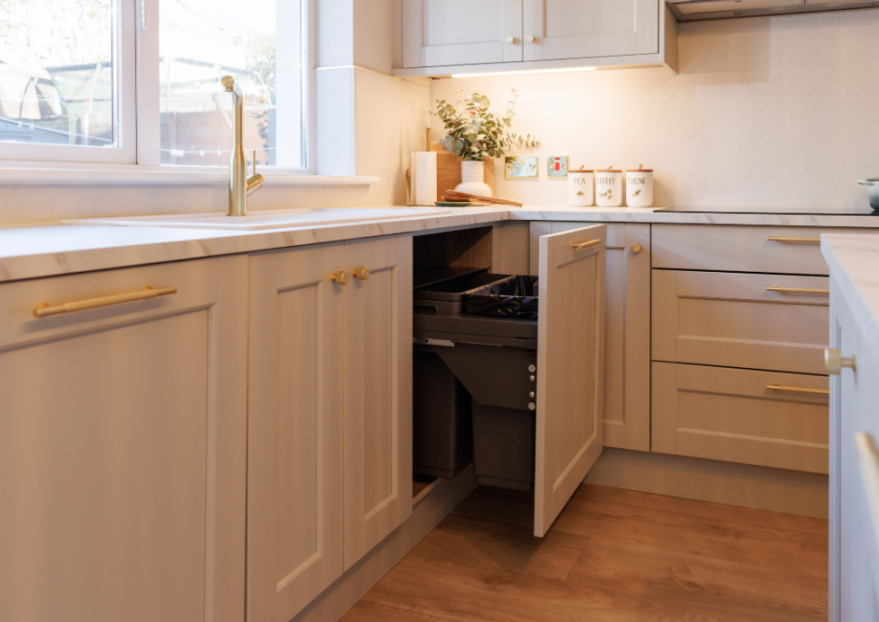 Pull-out bins - Dereham Taupe - Slaine